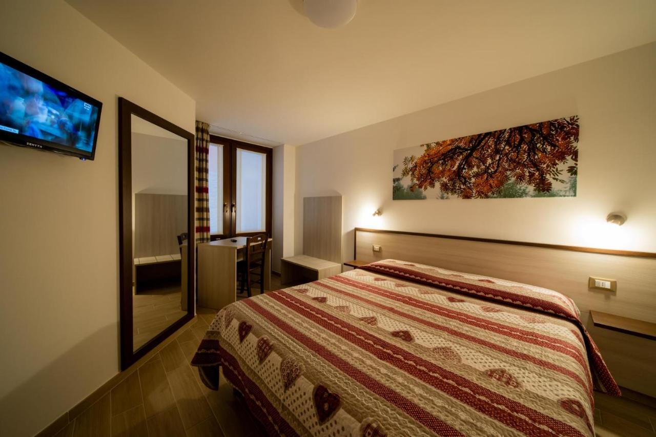Chambres D'Hotel A Rosy Aosta Zewnętrze zdjęcie