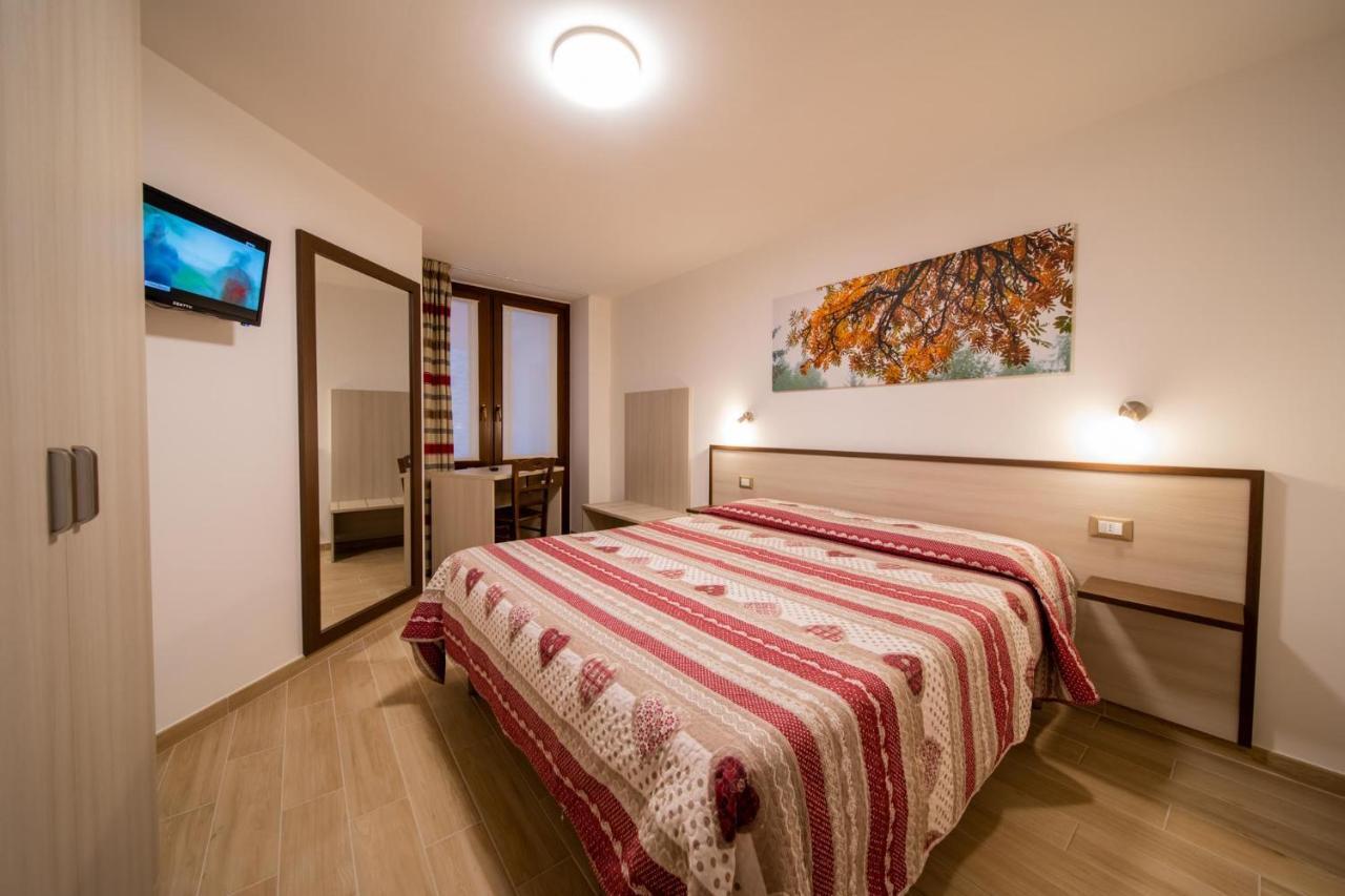 Chambres D'Hotel A Rosy Aosta Zewnętrze zdjęcie