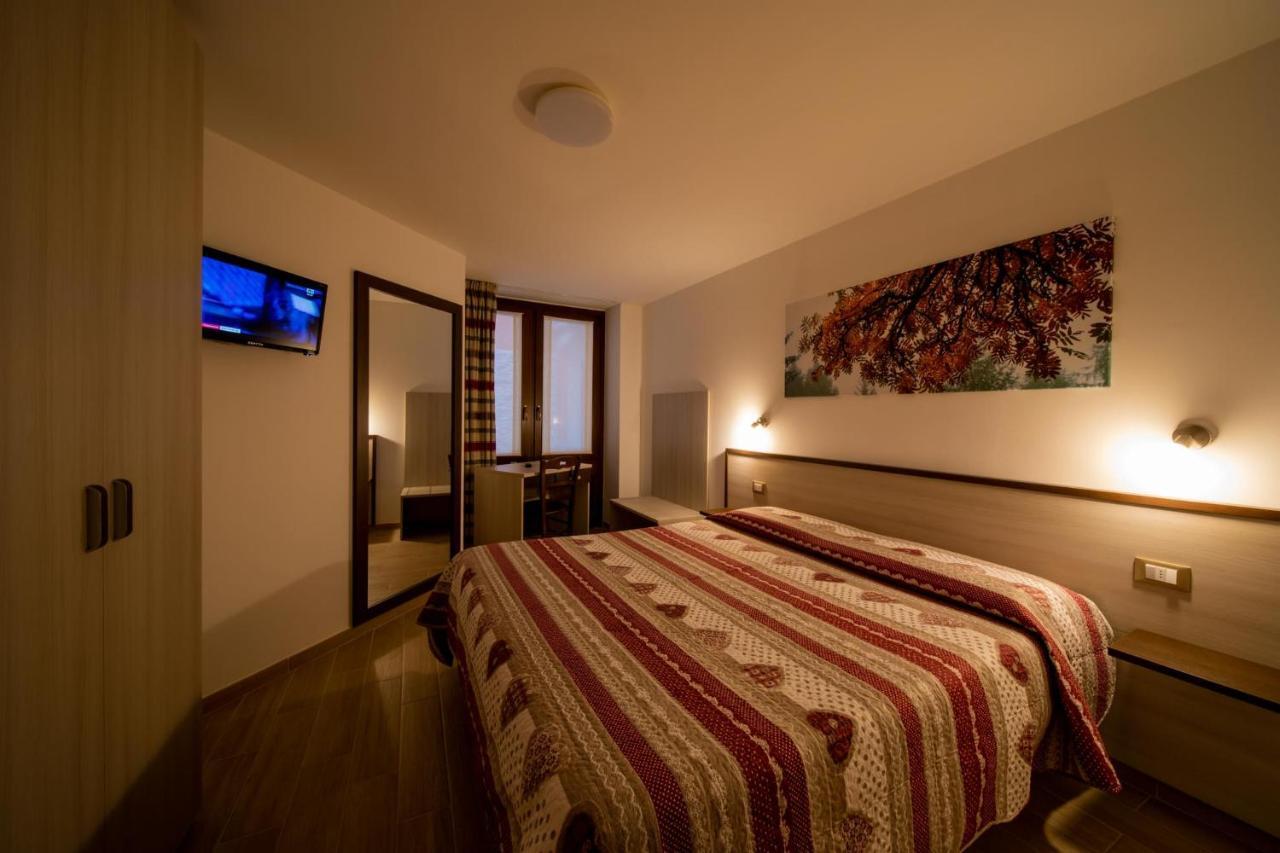 Chambres D'Hotel A Rosy Aosta Zewnętrze zdjęcie